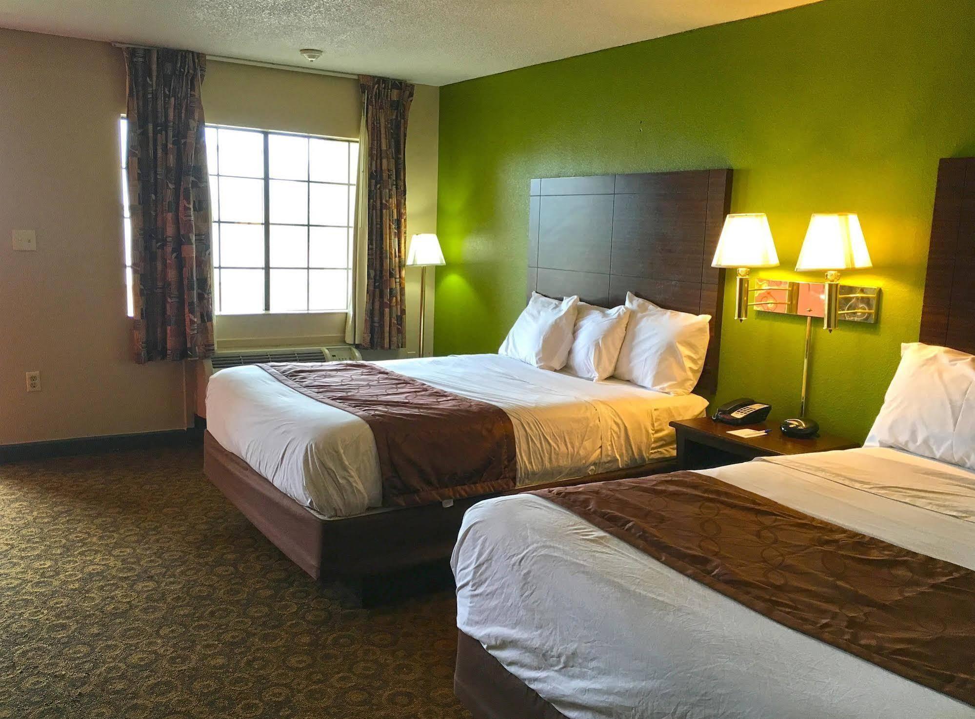 Americas Best Value Inn And Suites Грийнууд Екстериор снимка