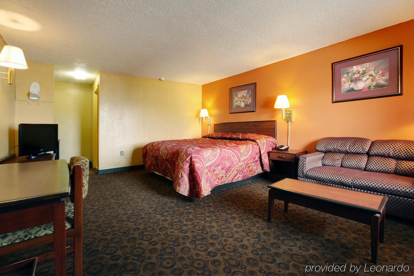 Americas Best Value Inn And Suites Грийнууд Стая снимка