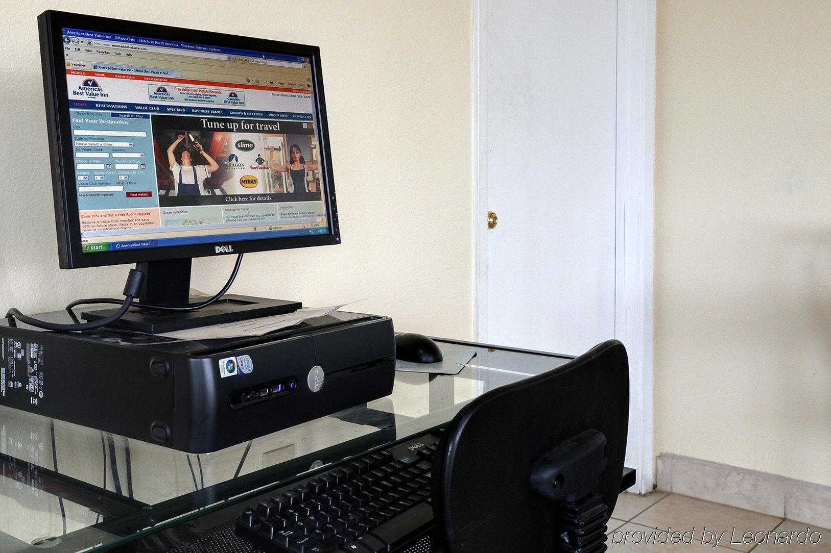 Americas Best Value Inn And Suites Грийнууд Съоръжения снимка