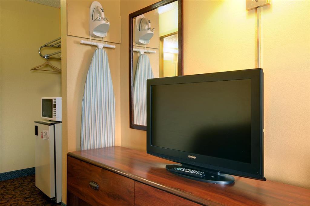 Americas Best Value Inn And Suites Грийнууд Стая снимка