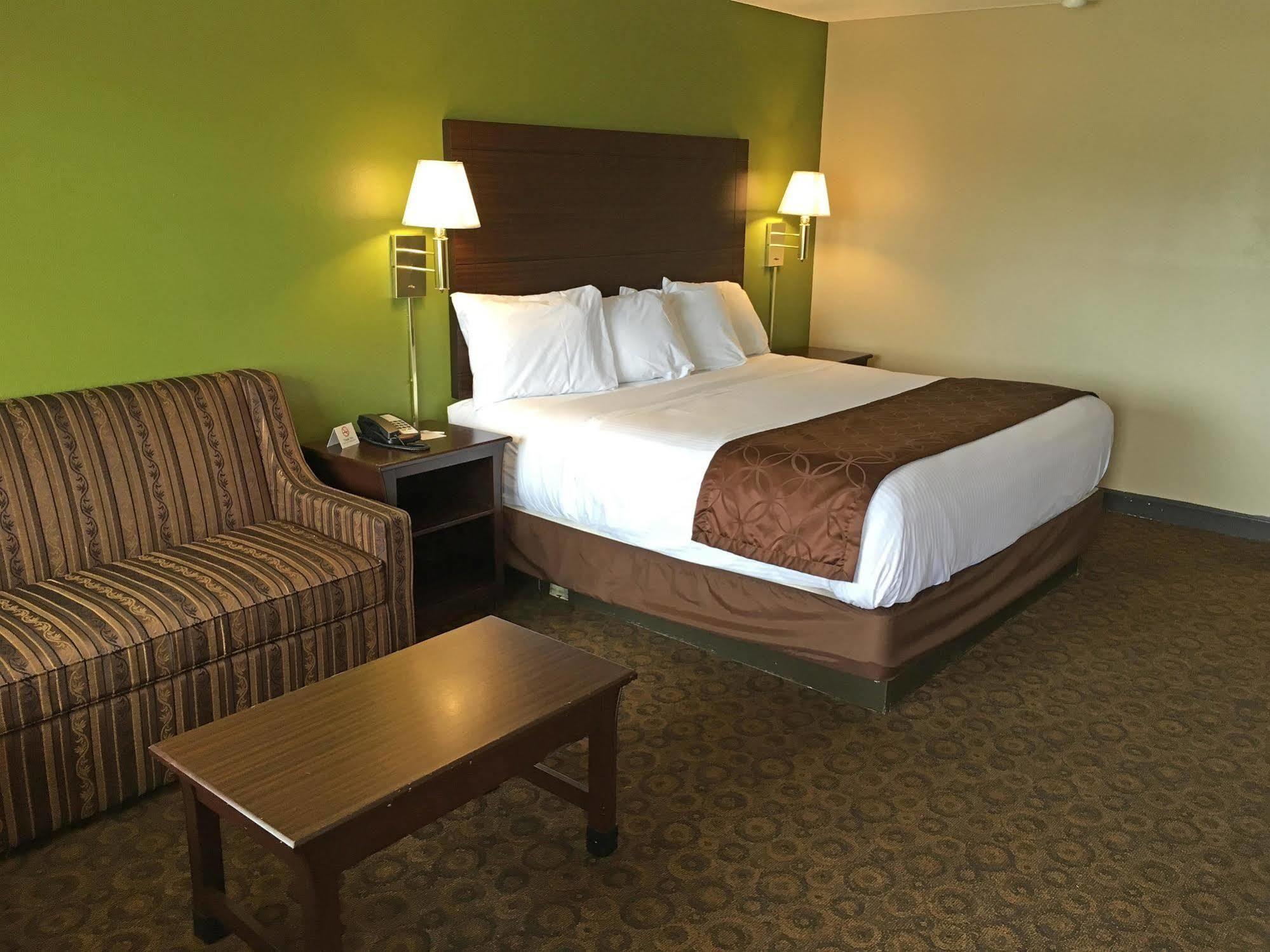 Americas Best Value Inn And Suites Грийнууд Екстериор снимка